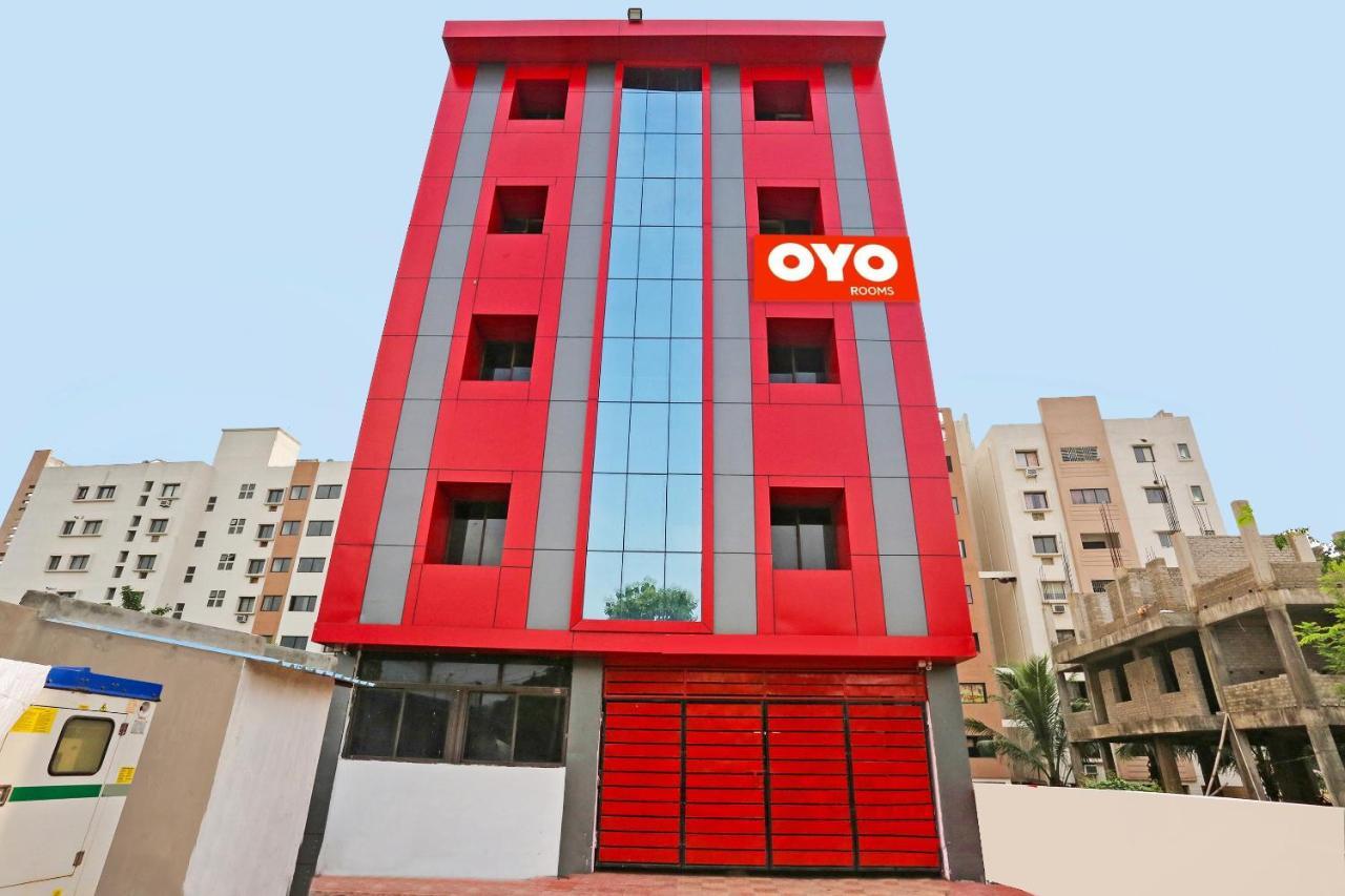 Super Collection O Aryan Hotel Khandagiri Exterior photo